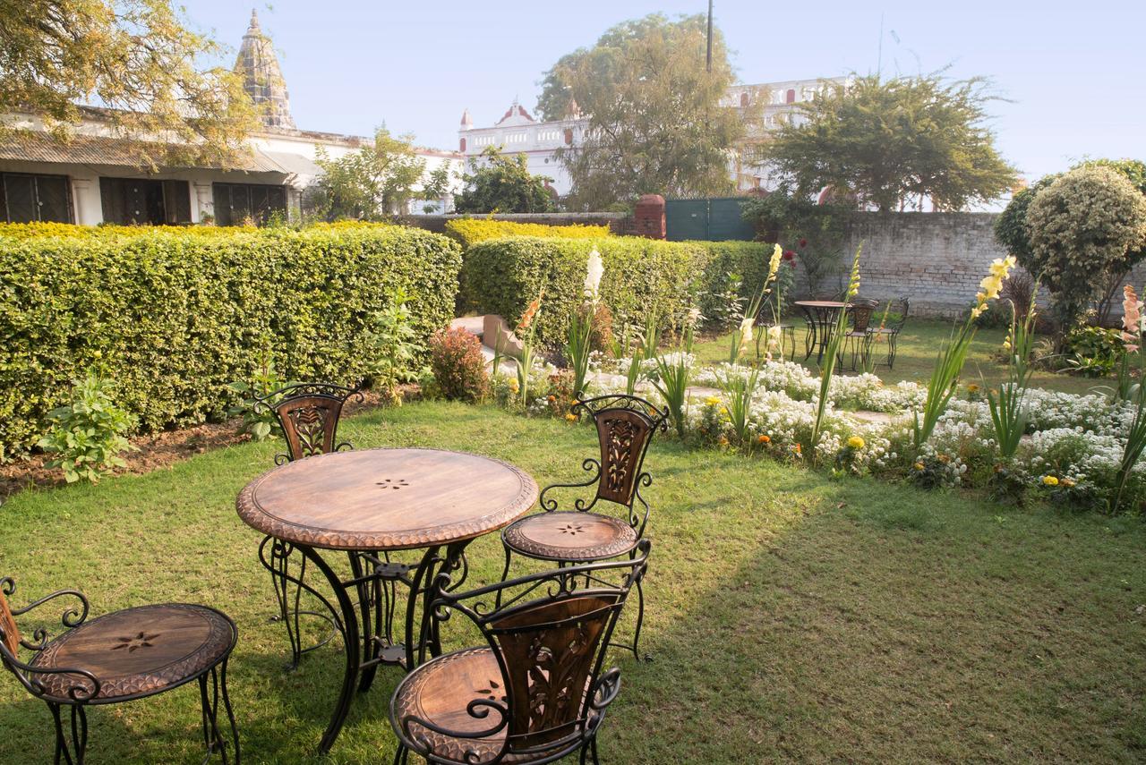 바라나시 Panchkote Raj Ganges B&B 외부 사진